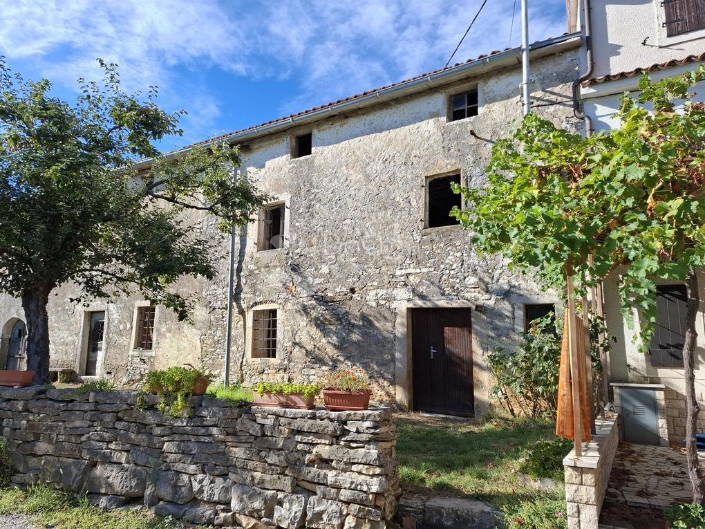 Casa Oprtalj, 500m2