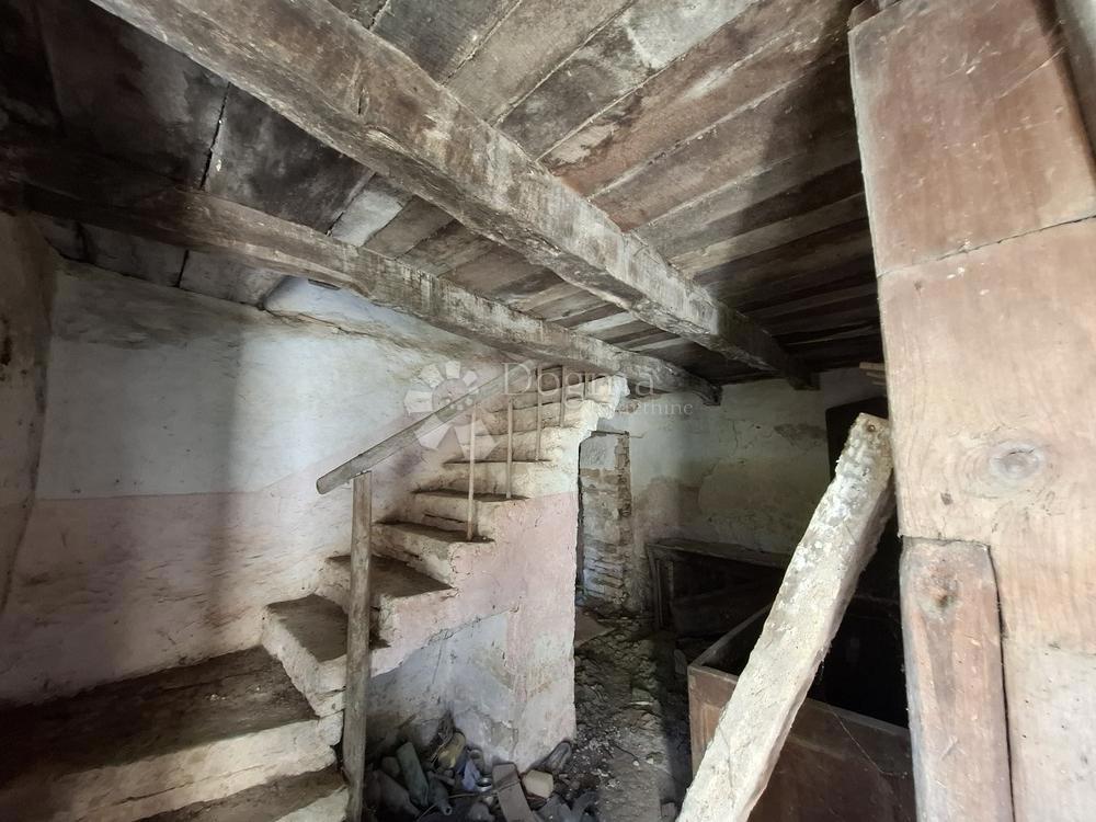Casa Oprtalj, 500m2