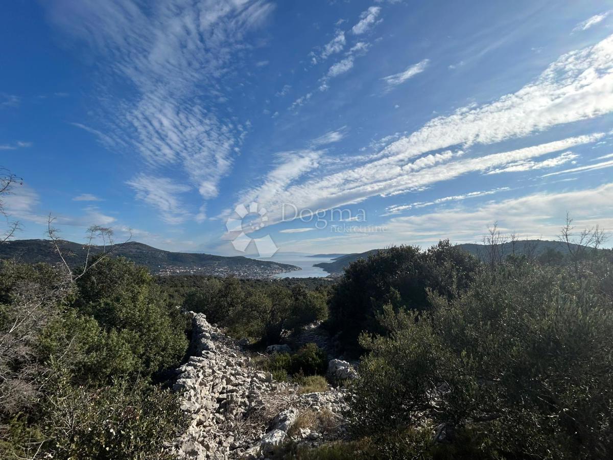 Terreno edificabile Vinišće, Marina, 987m2