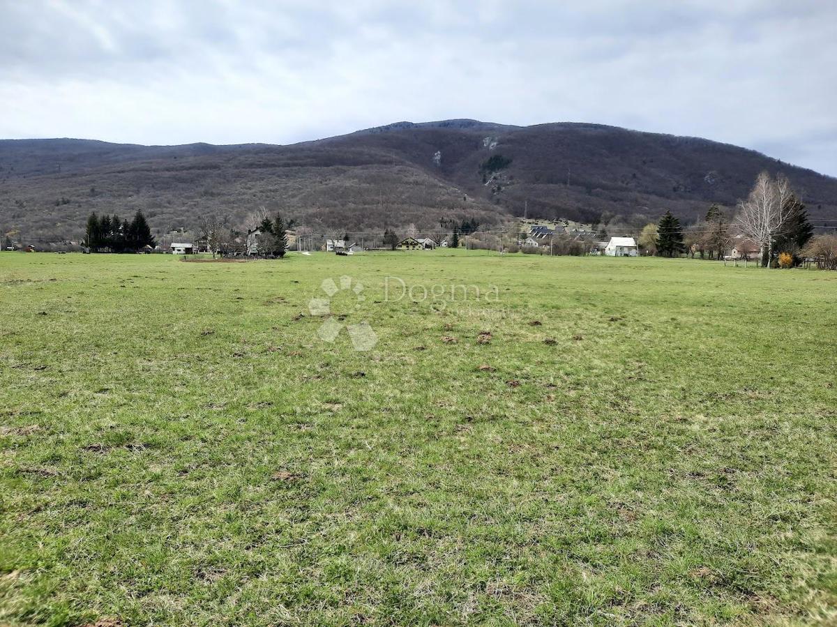 Terreno edificabile Korenica, Plitvička Jezera, 6.170m2