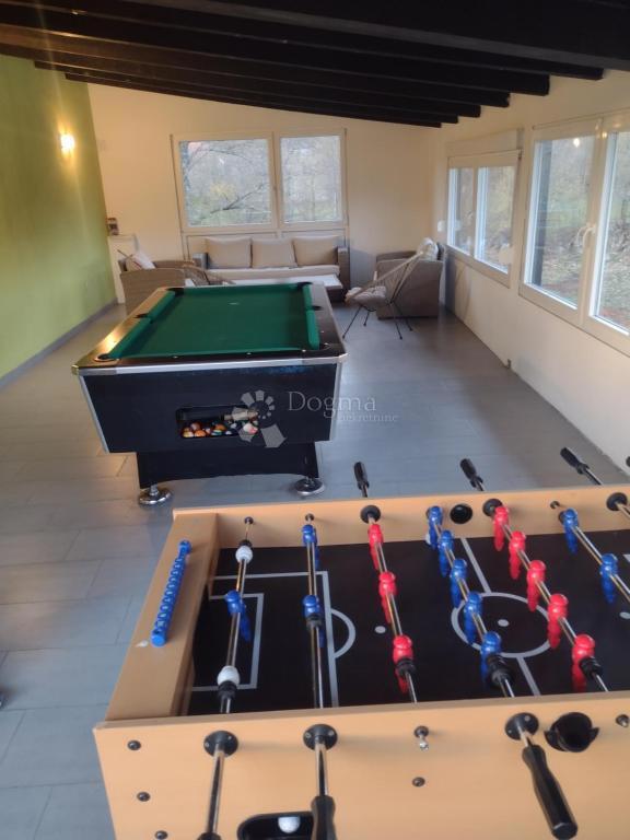 Casa Štikada, Lovinac, 400m2