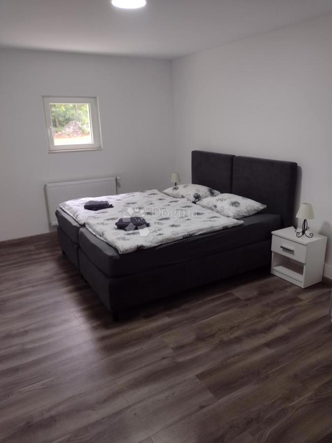 Casa Štikada, Lovinac, 400m2