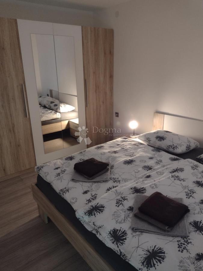 Casa Štikada, Lovinac, 400m2