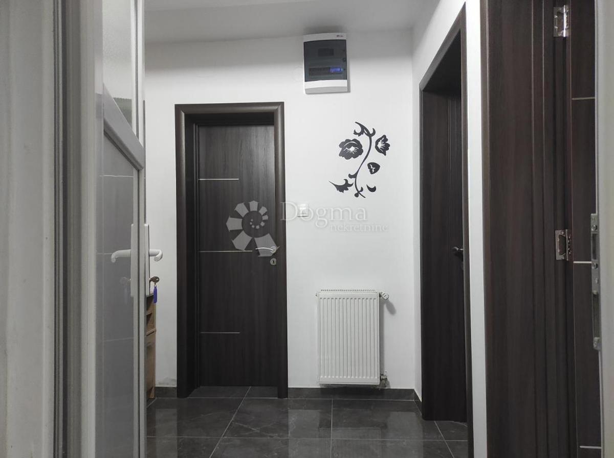 Casa Štikada, Lovinac, 400m2