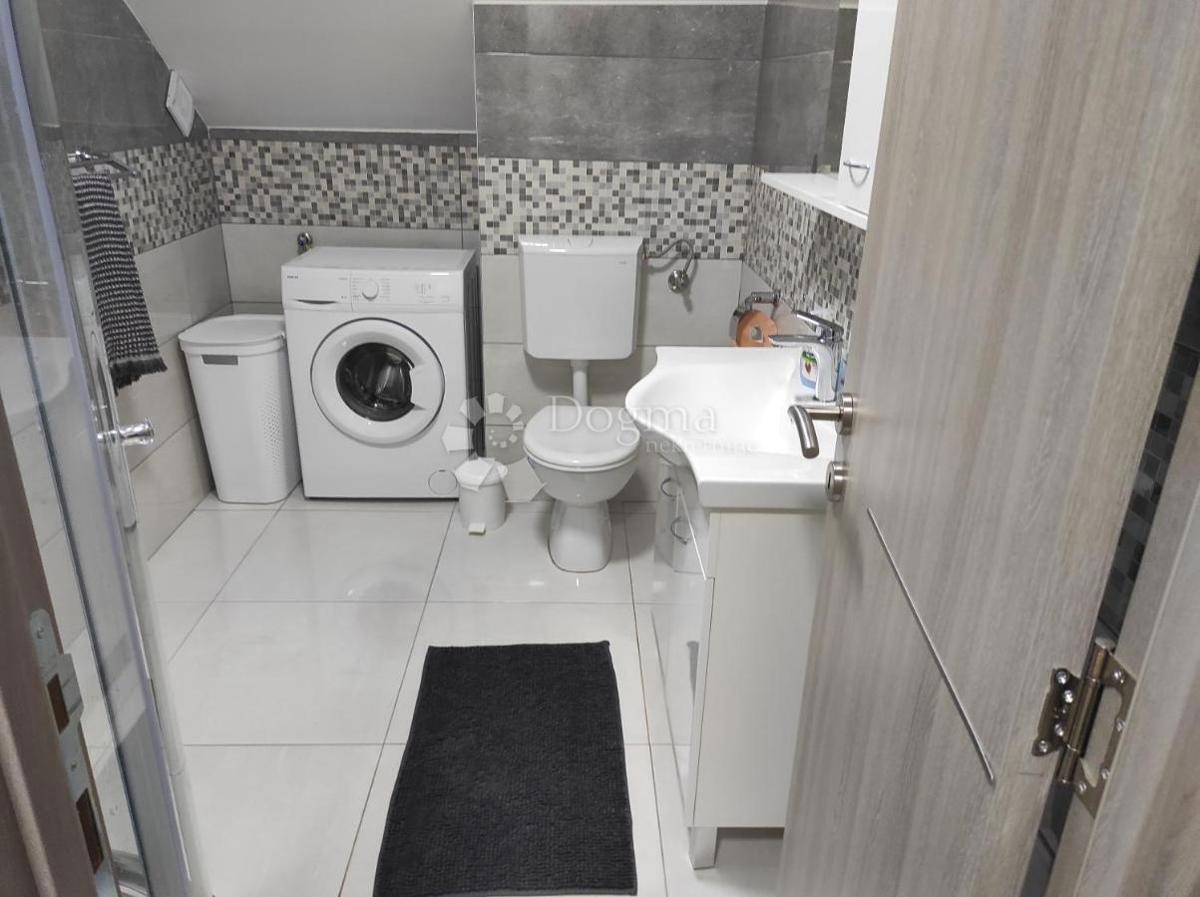 Casa Štikada, Lovinac, 400m2