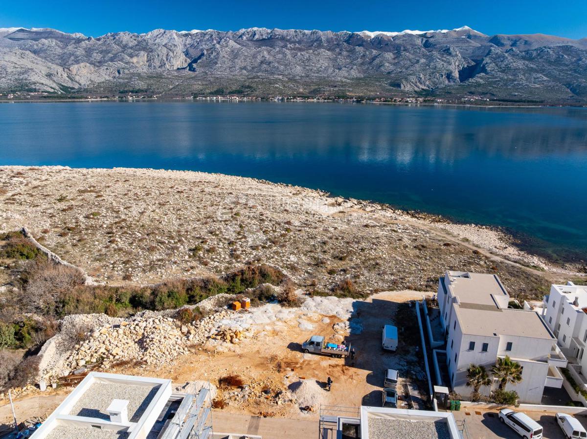 Terreno edificabile Vinjerac, Posedarje, 1.046m2