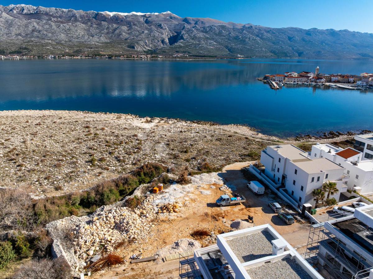 Terreno edificabile Vinjerac, Posedarje, 1.046m2
