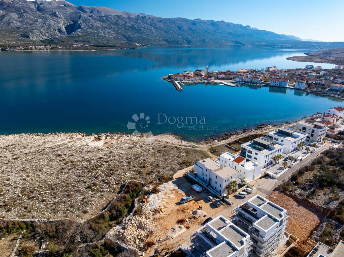 Terreno edificabile Vinjerac, Posedarje, 1.046m2