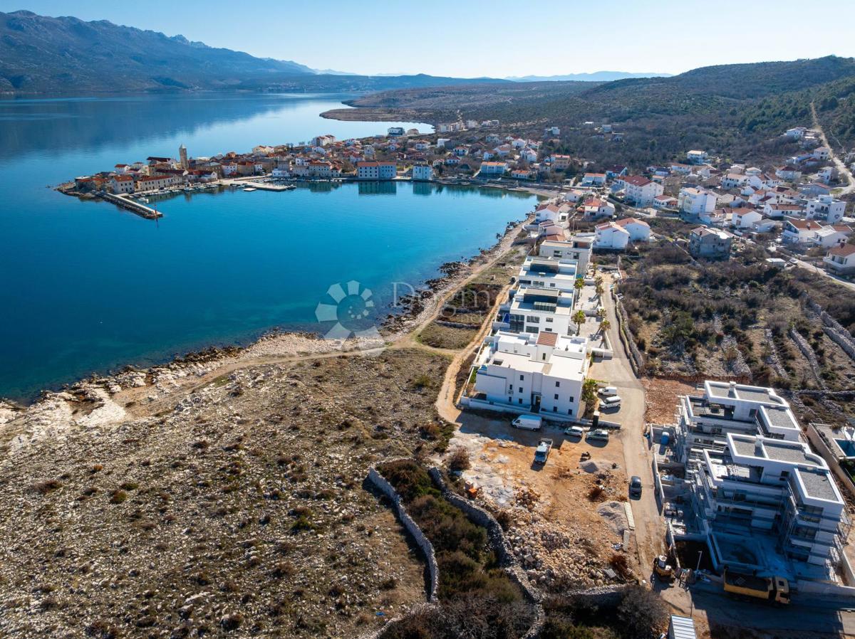 Terreno edificabile Vinjerac, Posedarje, 1.046m2