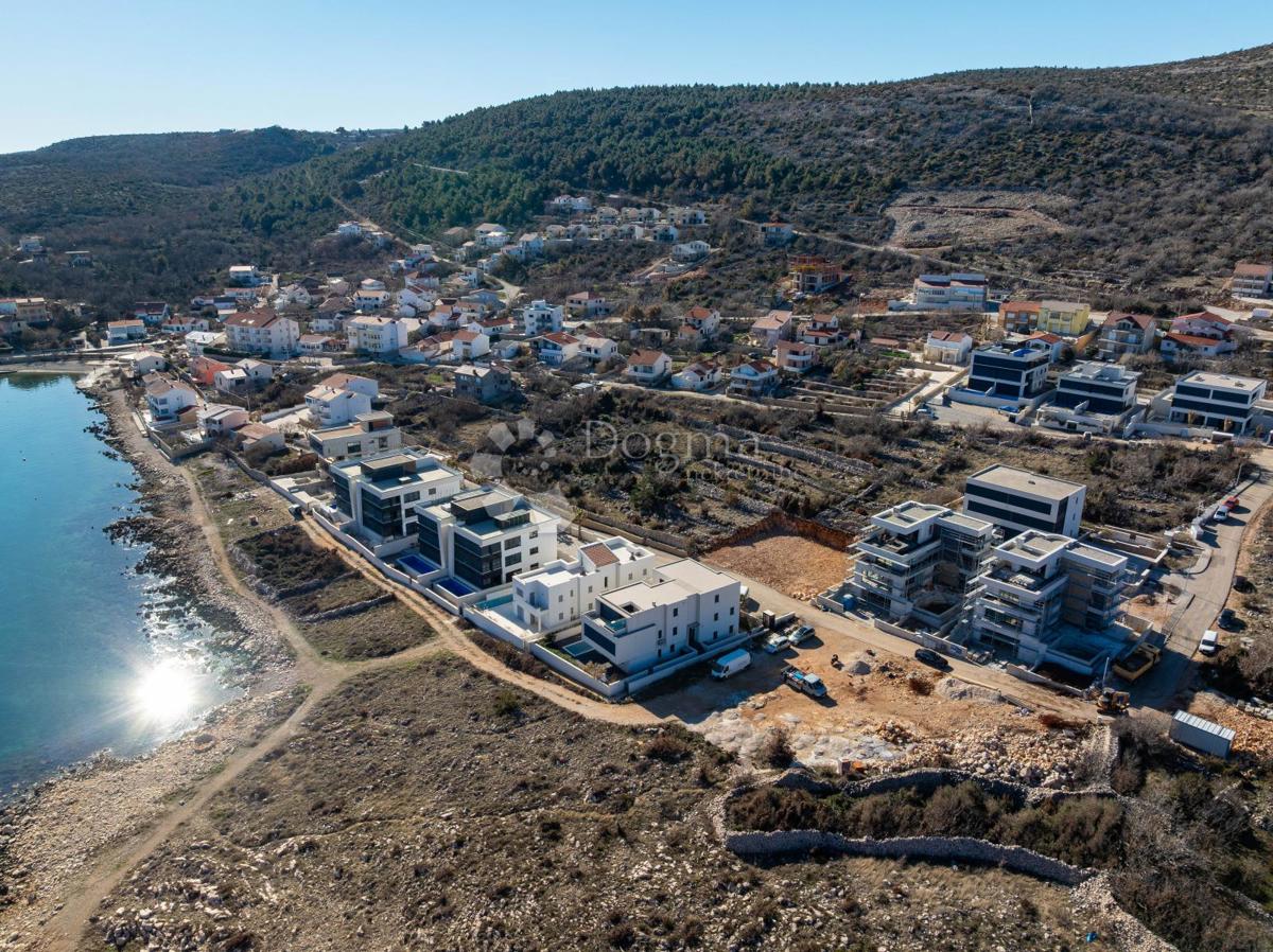 Terreno edificabile Vinjerac, Posedarje, 1.046m2
