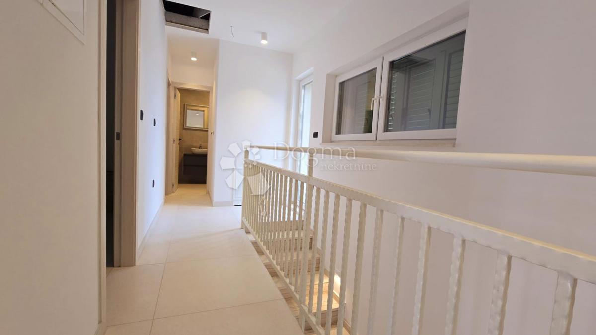 Casa Sveti Vid-Miholjice, Malinska-Dubašnica, 150m2