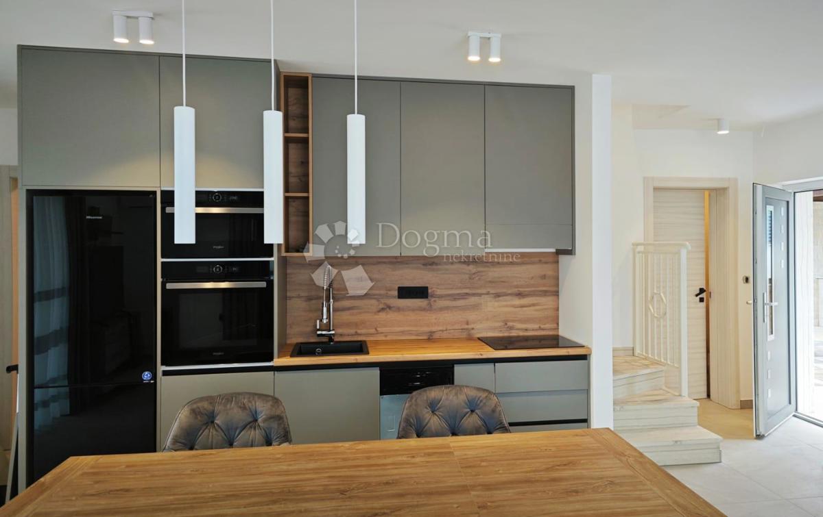 Casa Sveti Vid-Miholjice, Malinska-Dubašnica, 150m2