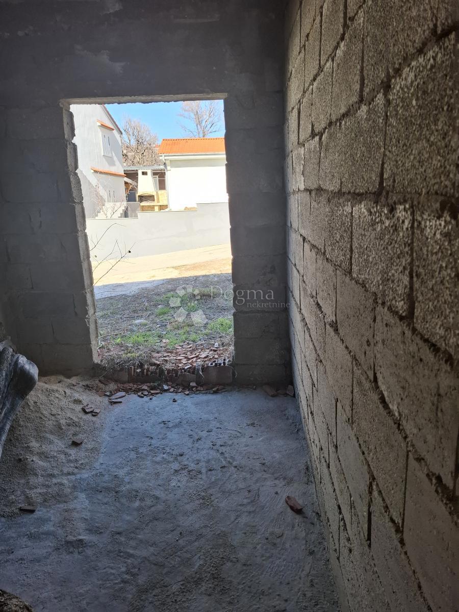 Terreno edificabile Rtina, Ražanac, 800m2