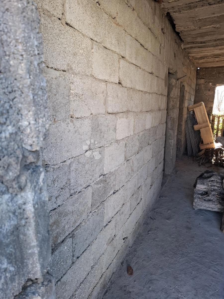 Terreno edificabile Rtina, Ražanac, 800m2