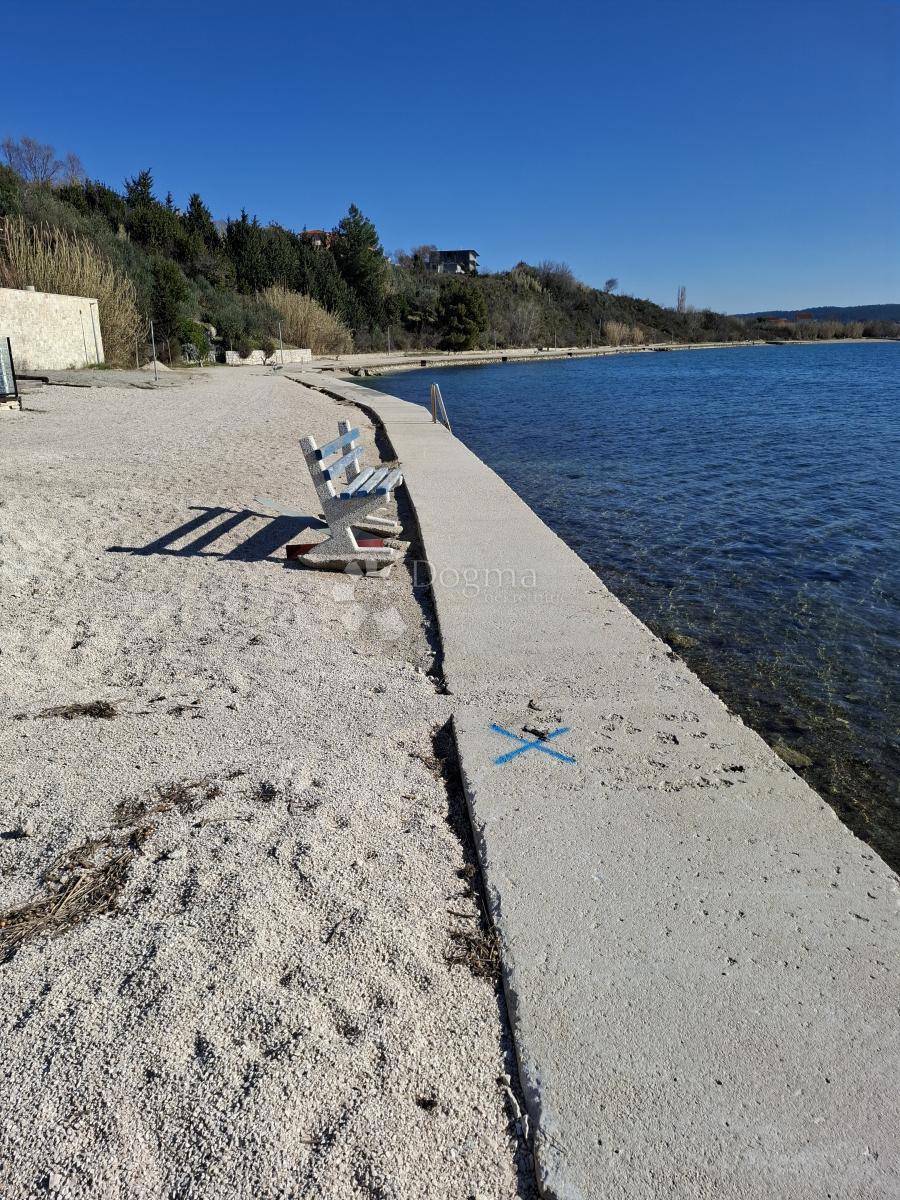 Terreno edificabile Rtina, Ražanac, 800m2