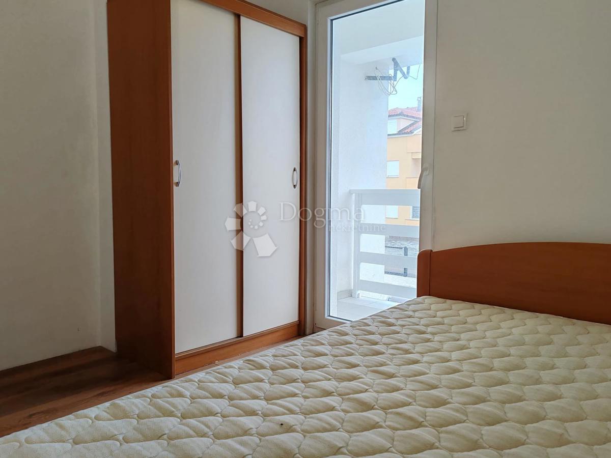 Appartamento Vir 90m² – 300m dalla spiaggia, tre posti auto