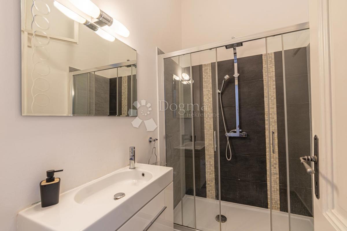 Allogio Centar, Rijeka, 140m2