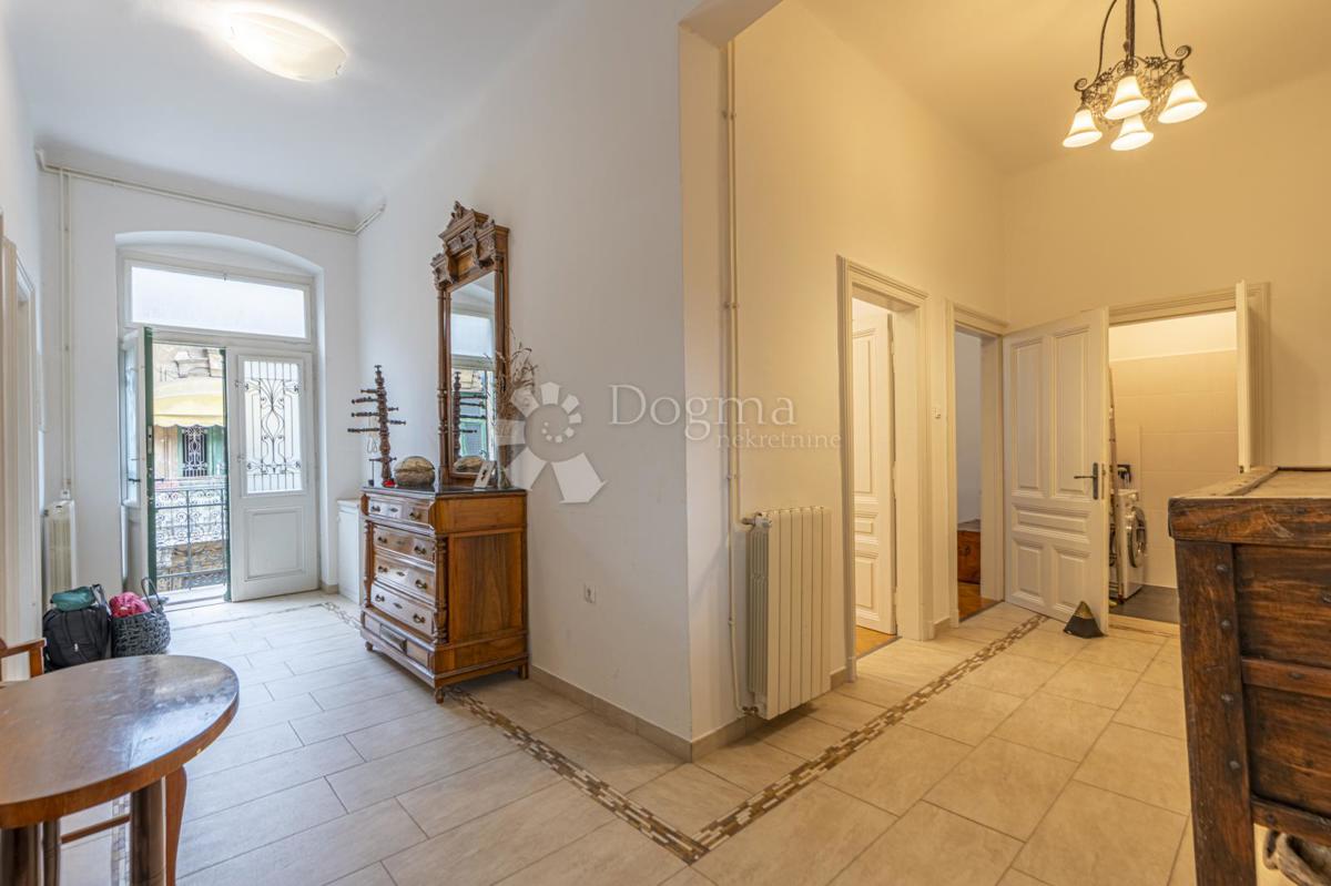 Allogio Centar, Rijeka, 140m2