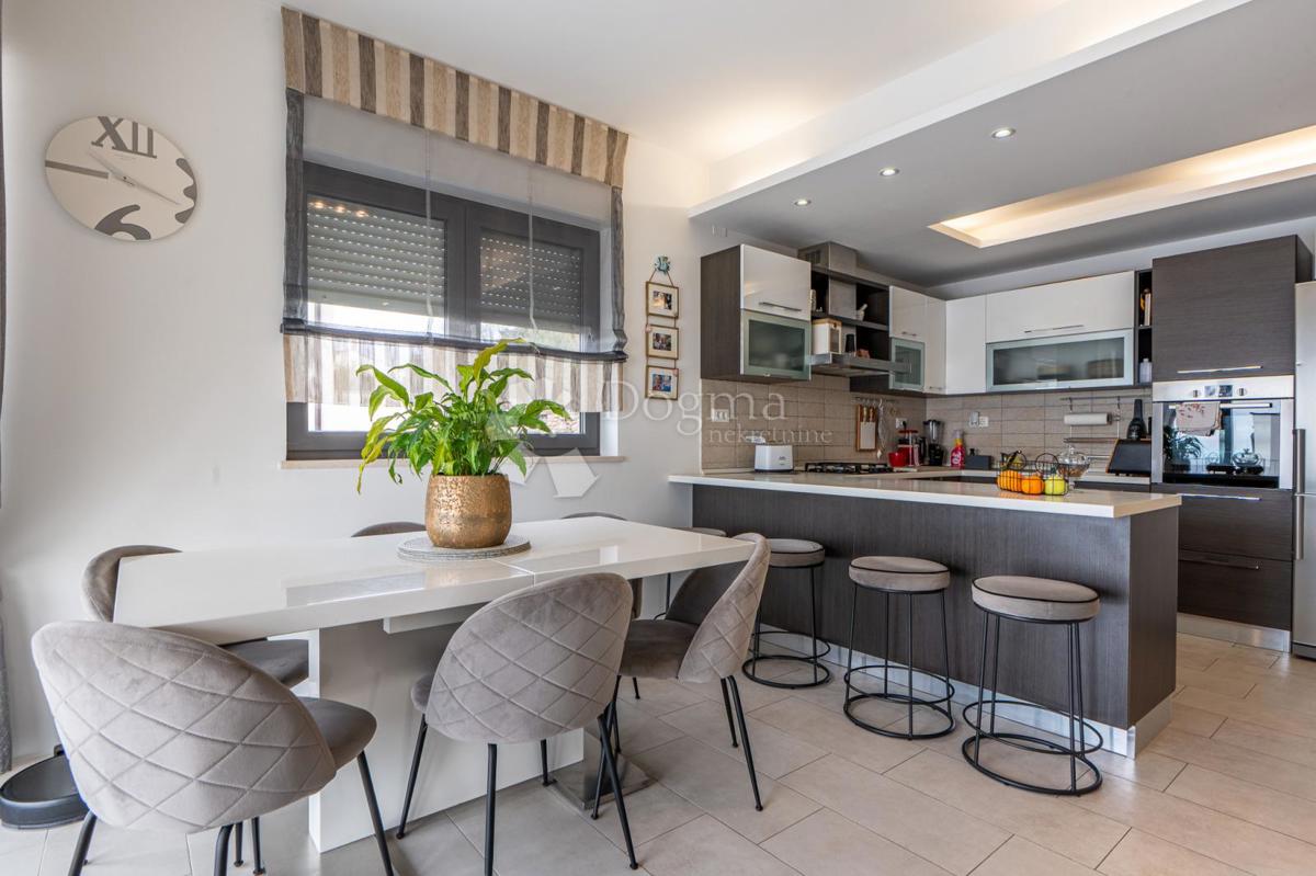 Allogio Kostrena, 137m2