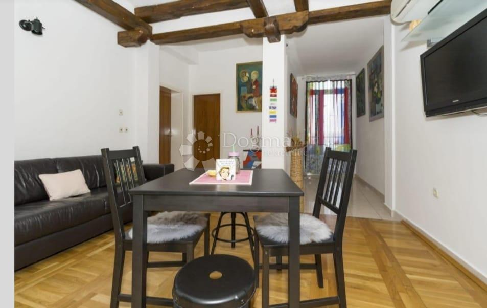 Allogio Jesenice, Dugi Rat, 130m2