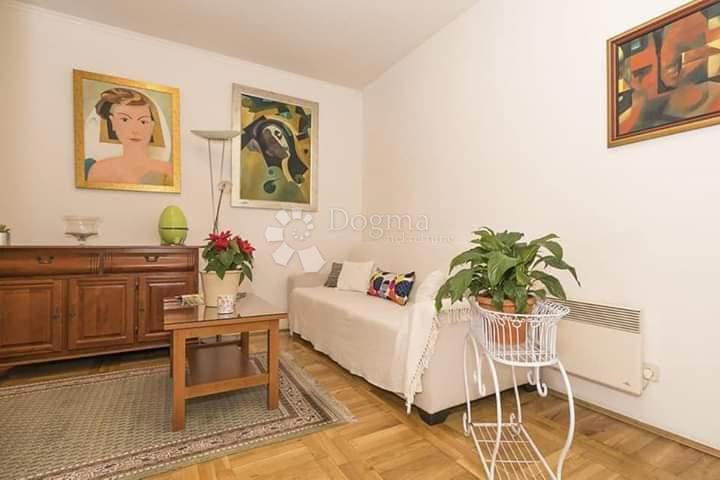 Allogio Jesenice, Dugi Rat, 130m2