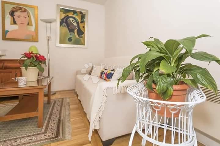 Allogio Jesenice, Dugi Rat, 130m2