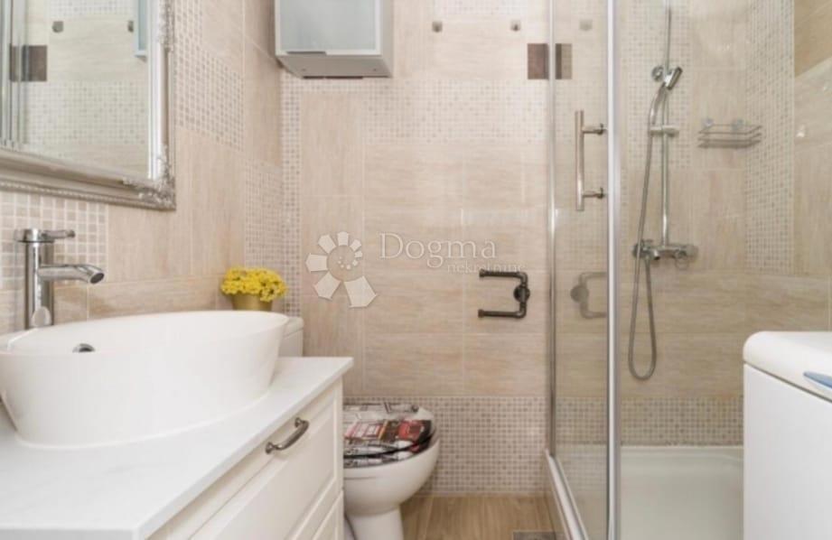 Allogio Jesenice, Dugi Rat, 130m2