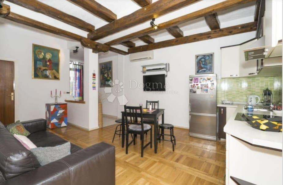 Allogio Jesenice, Dugi Rat, 130m2