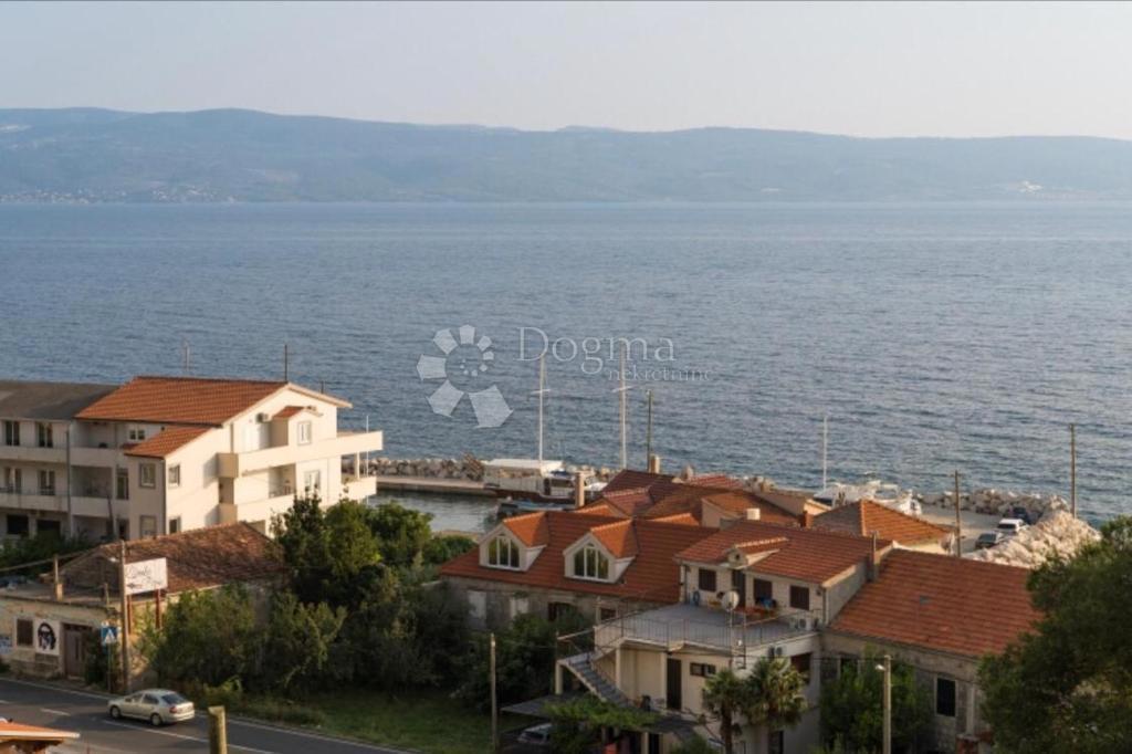 Allogio Jesenice, Dugi Rat, 130m2