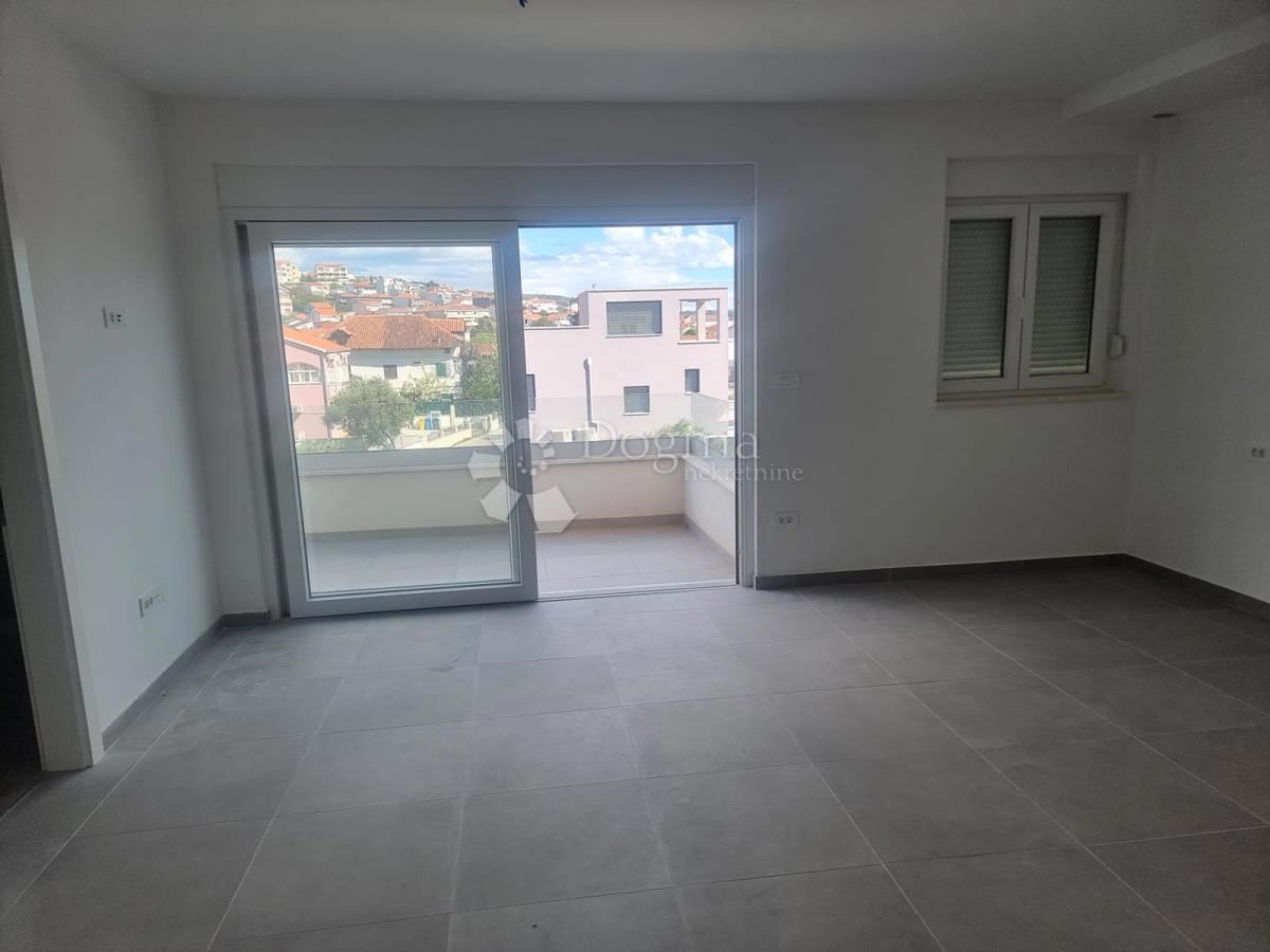 Appartamento Rogoznica, 66m2