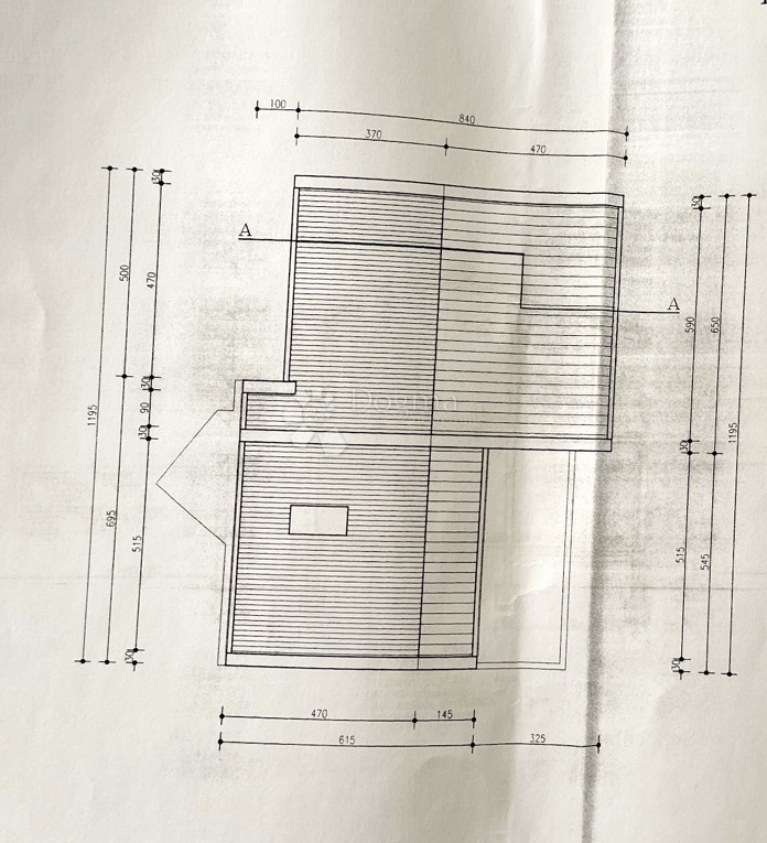 Casa incompiuta a Ražanac con vista mare