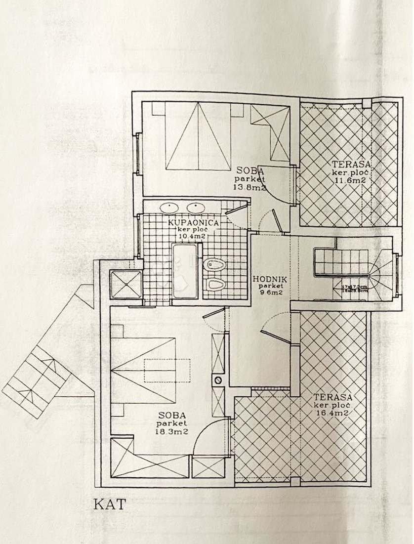 Casa incompiuta a Ražanac con vista mare