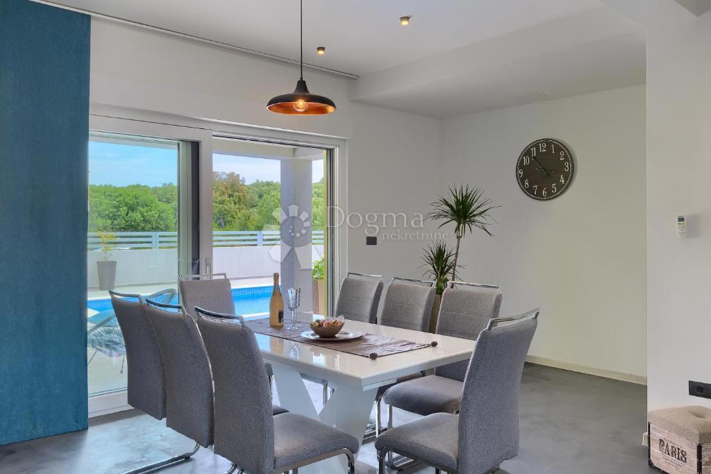 Casa Centar, Pula, 170m2