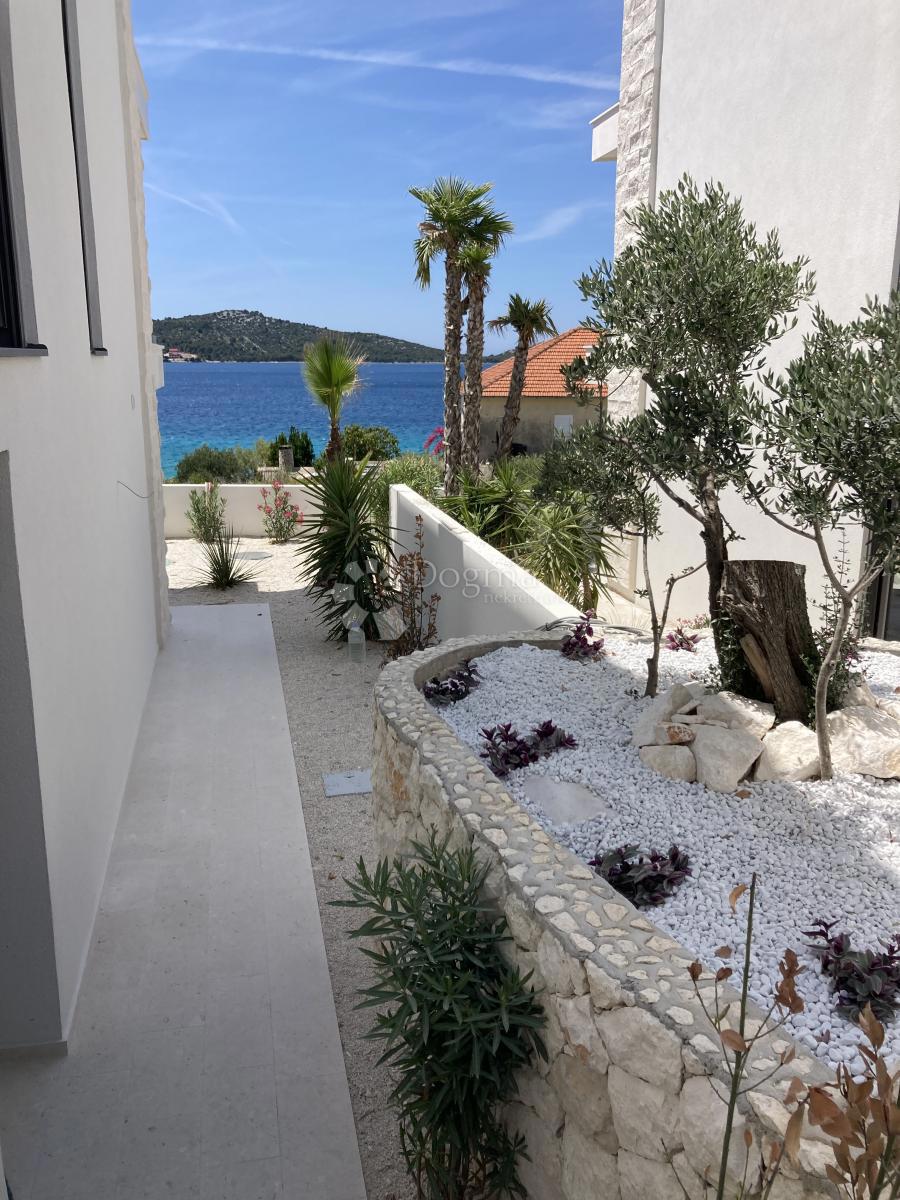 Lux Appartamento Ražanj, Rogoznica, 115,70m2