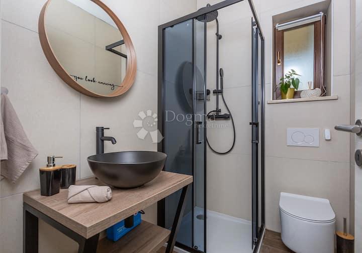 Casa Veprinac, Opatija - Okolica, 181,20m2