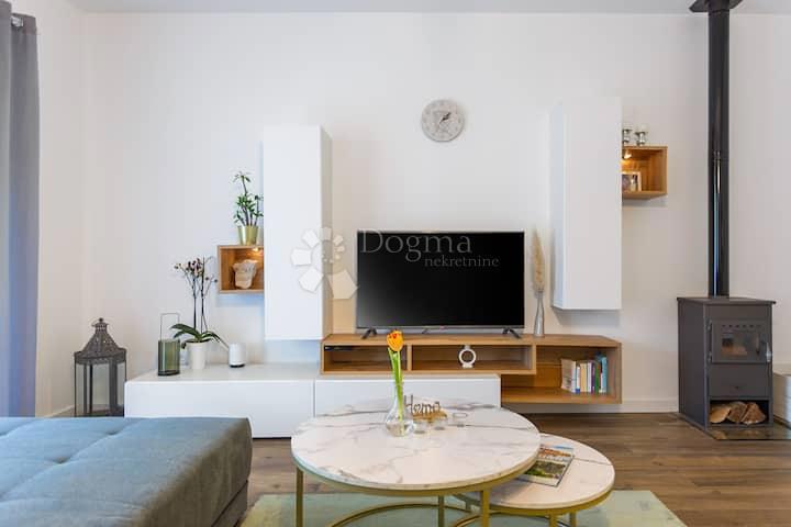 Casa Veprinac, Opatija - Okolica, 181,20m2