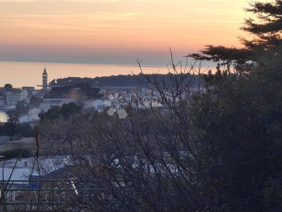 Terreno edificabile Banjol, Rab, 1.261m2