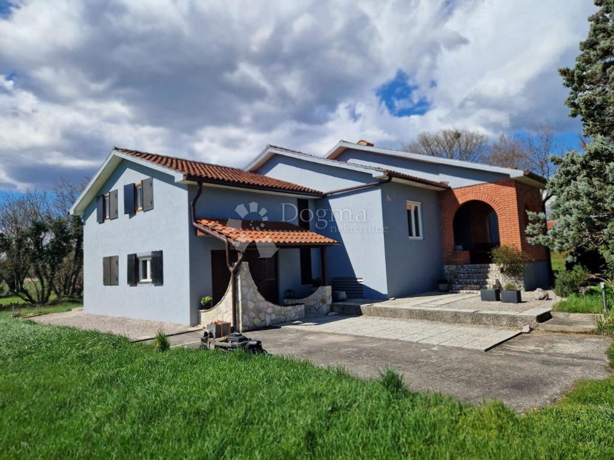 Casa Kršan, 182m2