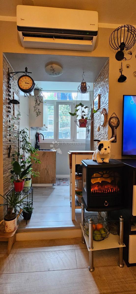 Allogio Centar, Pula, 35m2