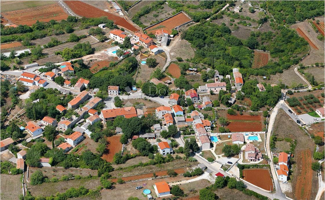 Terreno edificabile Juršići, Svetvinčenat, 418m2