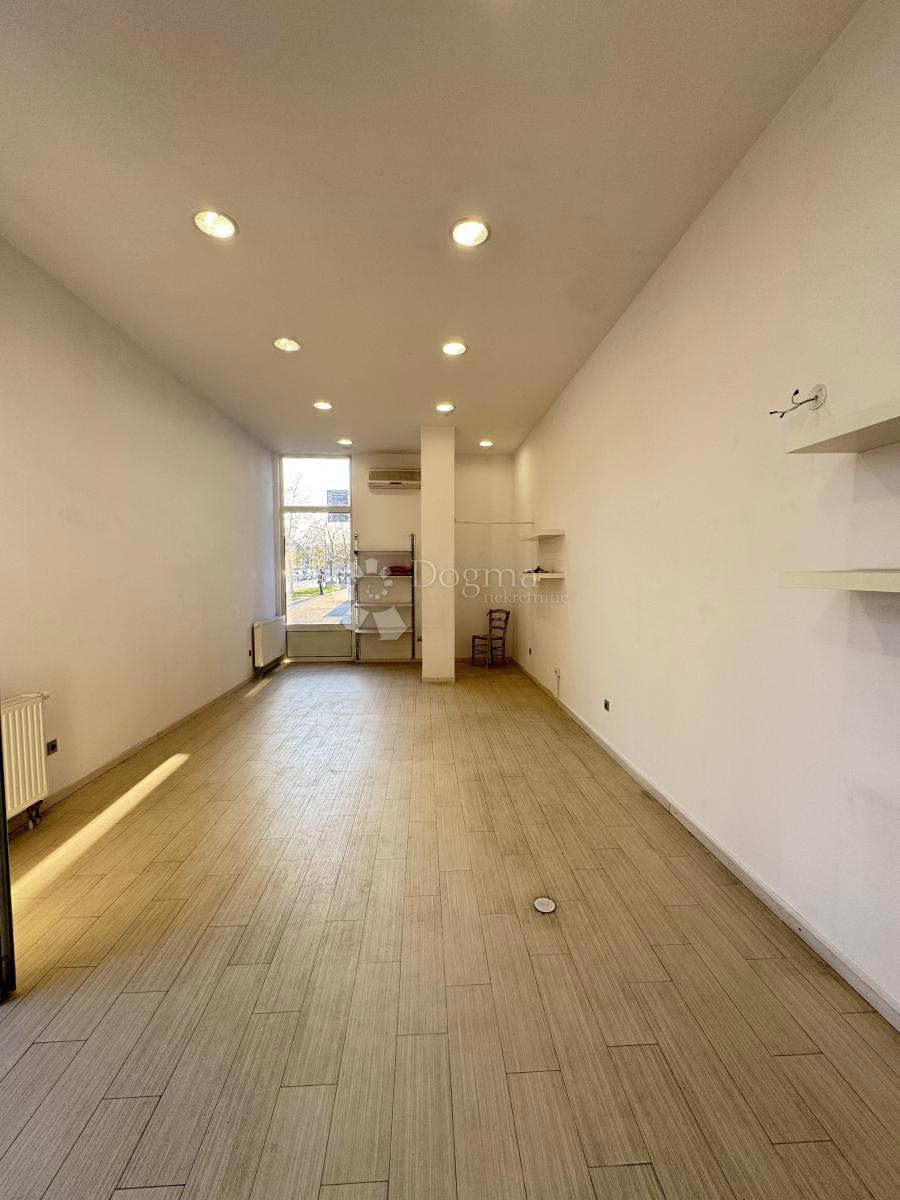Locale commerciale Sjever, Zaprešić, 36,13m2