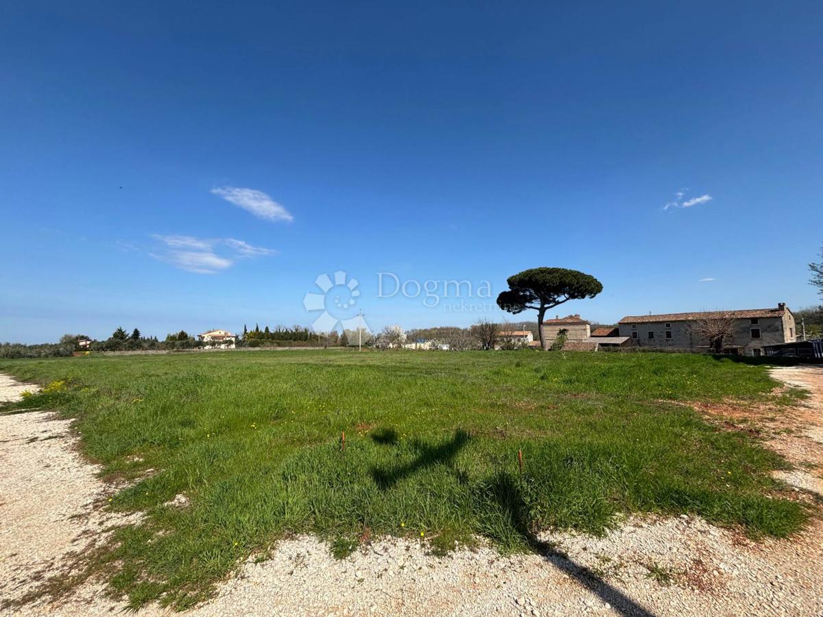 Terreno edificabile Poreč, 1.157m2