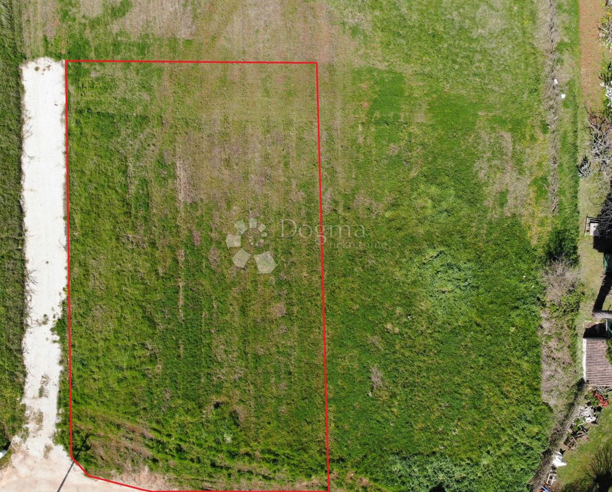 Terreno edificabile Poreč, 1.157m2
