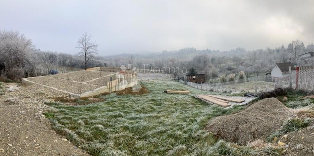 Terreno edificabile Varaždin Breg, Gornji Kneginec, 1.501m2