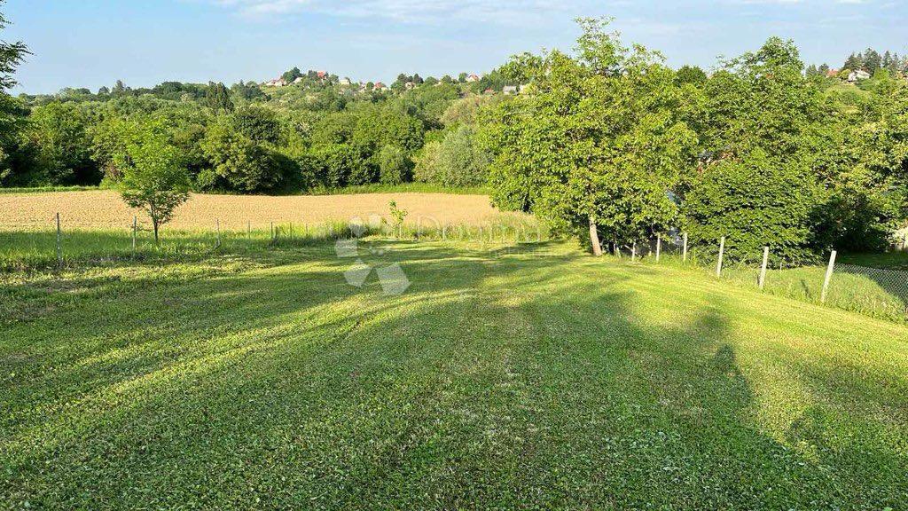 Terreno edificabile Varaždin Breg, Gornji Kneginec, 1.501m2