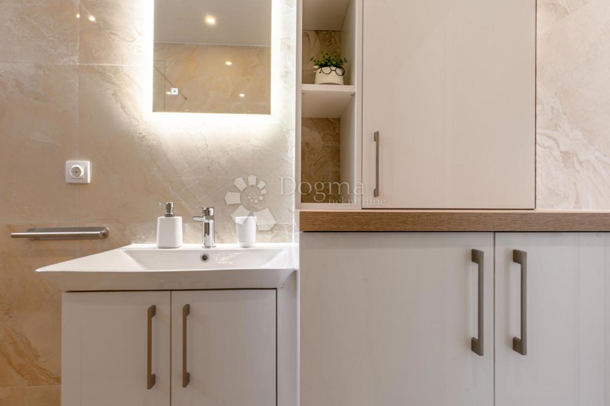 Casa Jadranovo, Crikvenica, 250m2