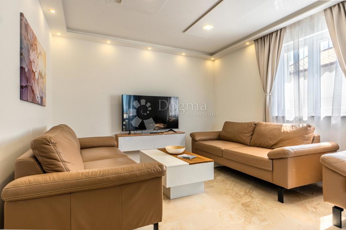 Casa Jadranovo, Crikvenica, 250m2