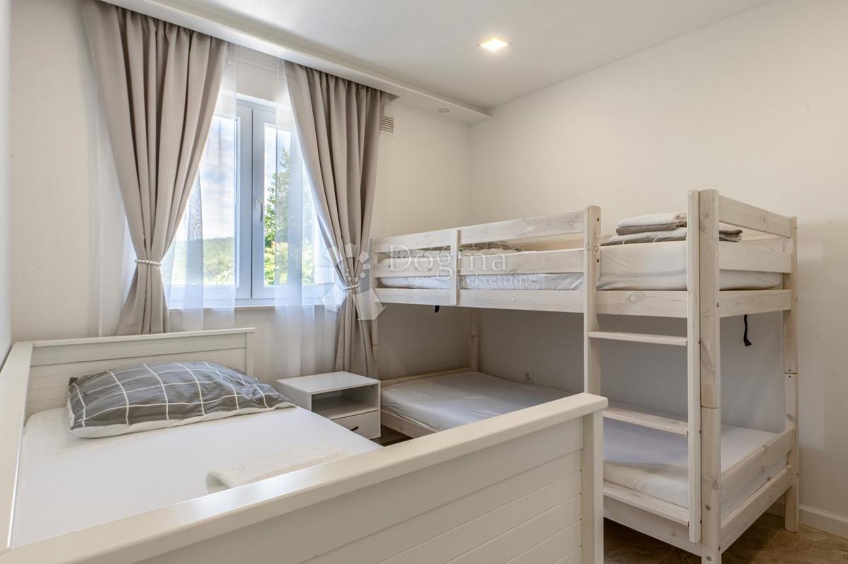 Casa Jadranovo, Crikvenica, 250m2