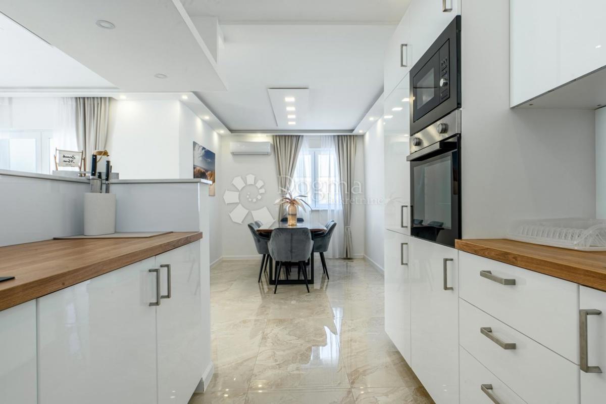 Casa Jadranovo, Crikvenica, 250m2