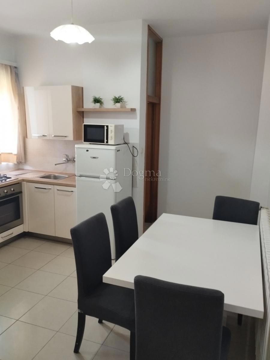 Casa Centar, Bjelovar, 68m2